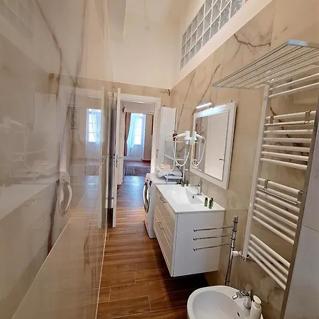 Cavour257 Apartment La Spezia